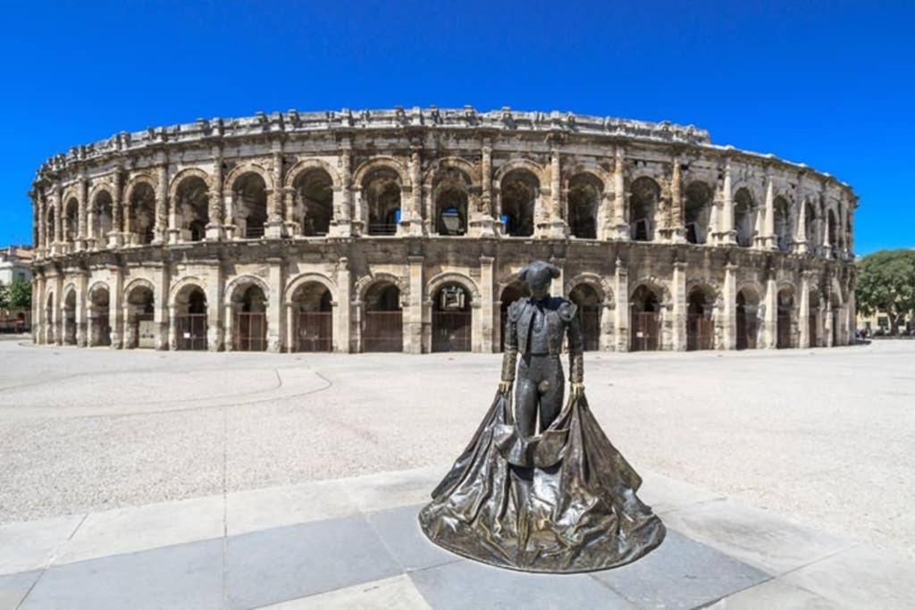 Delice De Nimes Lägenhet Exteriör bild